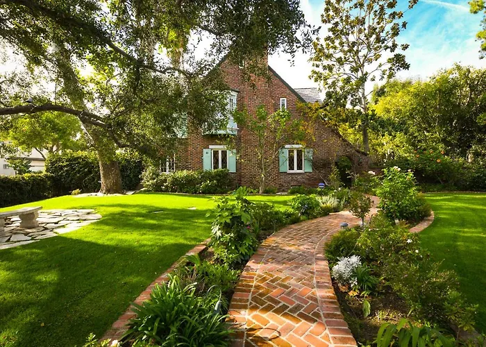 Beautiful Airy Architect-Designed Room And Brand New Private Luxe Bathroom
