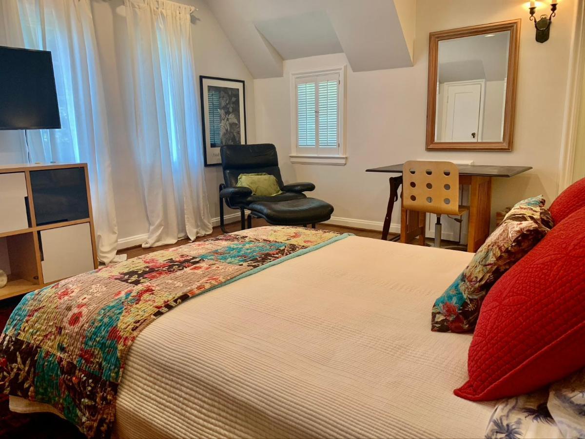 Homestay Beautiful Airy Architect-designed And Brand New Private Luxe Bathroom